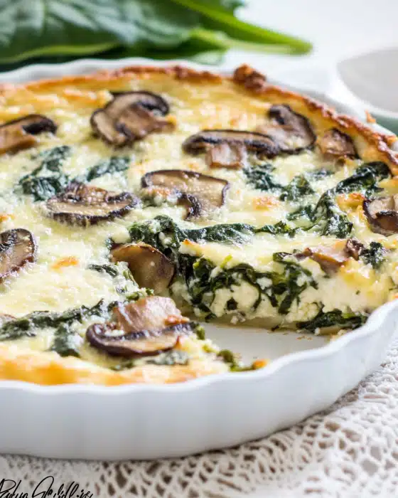 Keto Crustless Mushroom Spinach Pie – Low-Carb Delight!