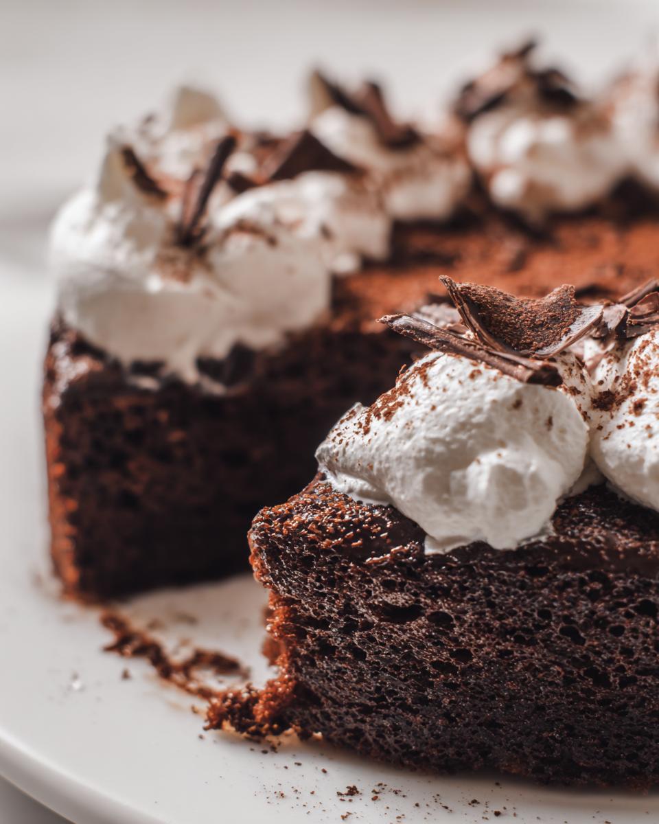 Keto Chocolate Tres Leches Cake: A Low-Carb Delight!